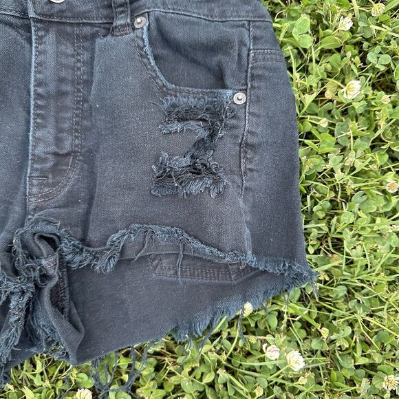 American Eagle Shorts Womens Size 4‎ Black Denim Jean Distressed Cutoff Short - Picture 3 of 6